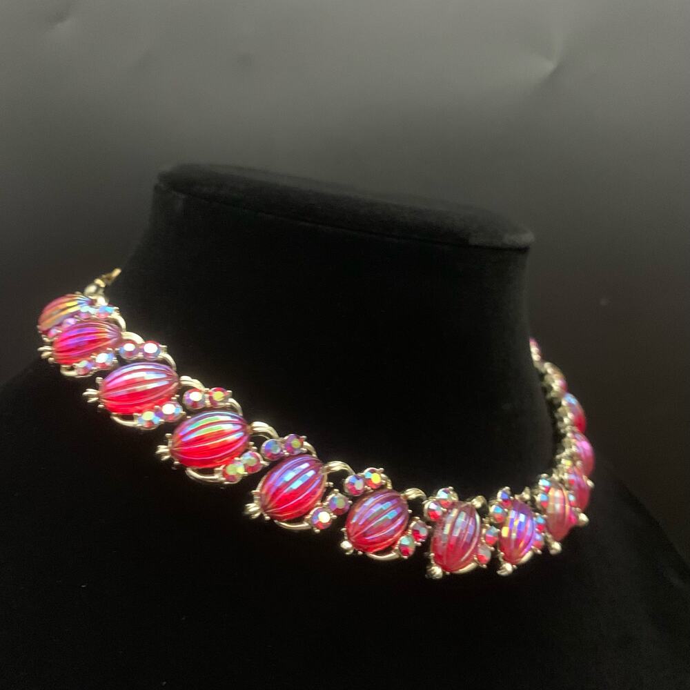 Vintage Signed Coro Melon Red AB Aurora Borealis Iridescent Rhinestone Necklace - Picture 3 of 16